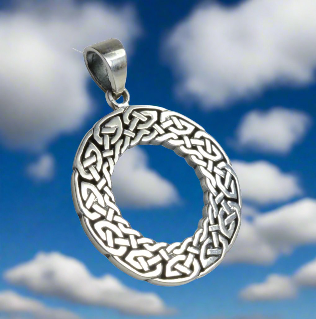 Sterling  Silver  925  Celtic  Knot  Circle  Pendant